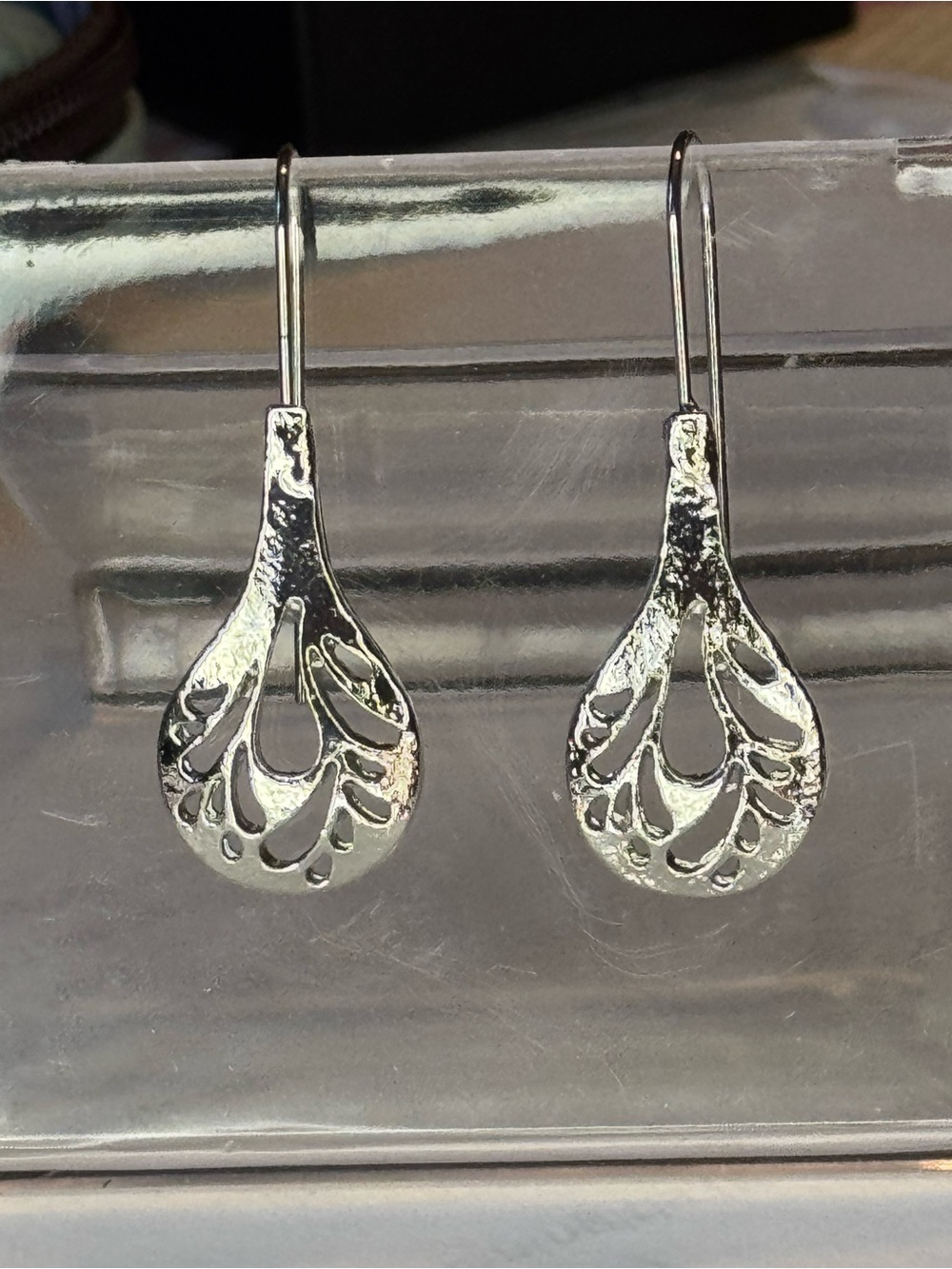 Silver Teardrop Filigree Dangle Earrings - Elegant Women's Jewelry NWOT